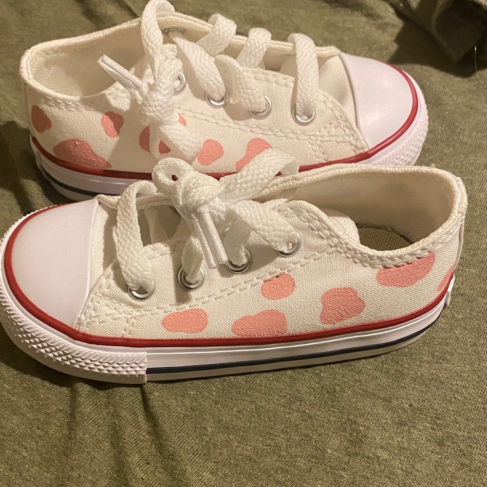Converse Kids White and Pink Heart Sneakers